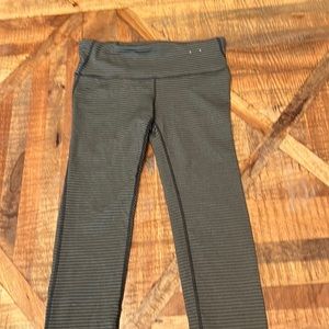 Gap fit Gfast size small S olive striped like new